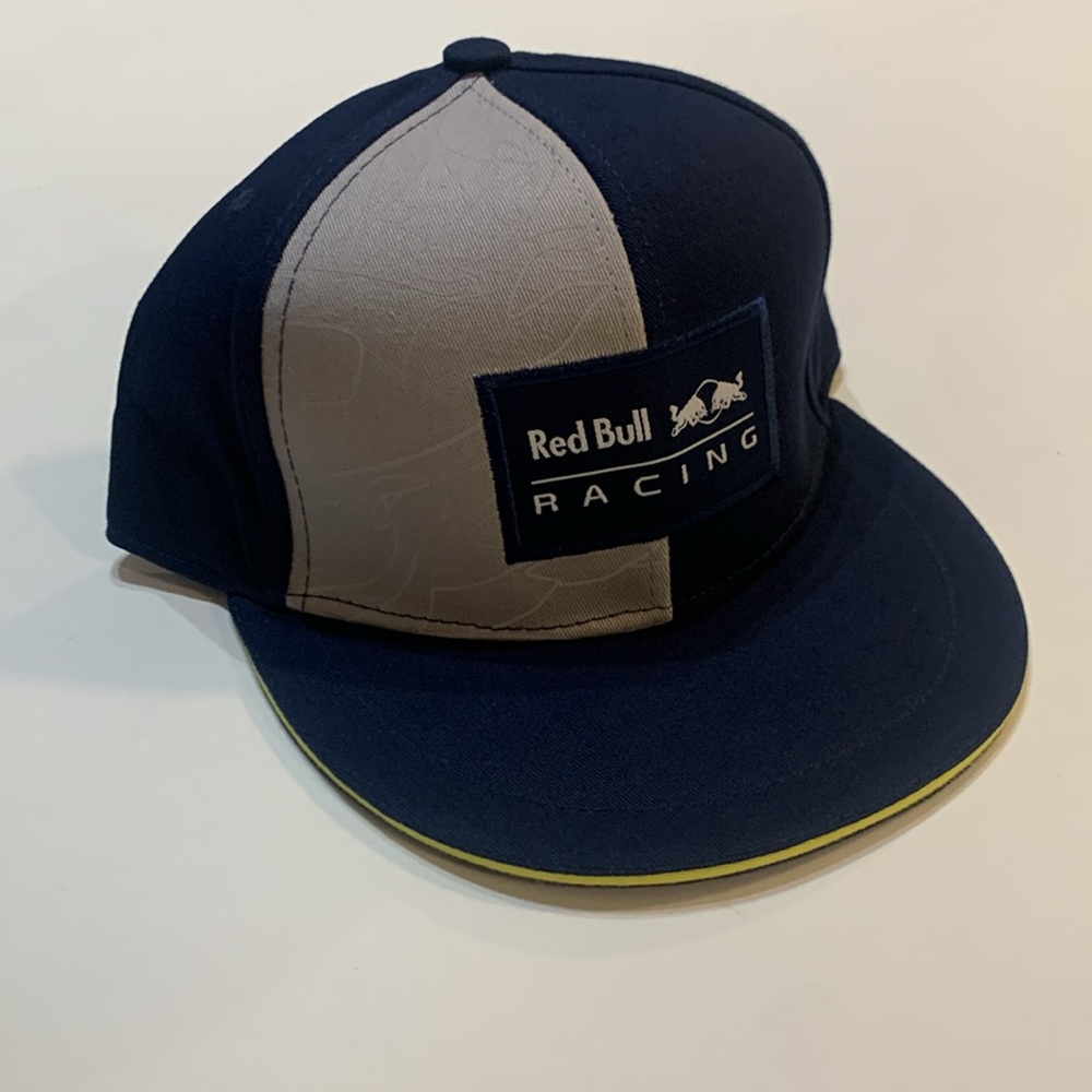 Red Bull Racing Baseball Hat - Picture 4 of 7